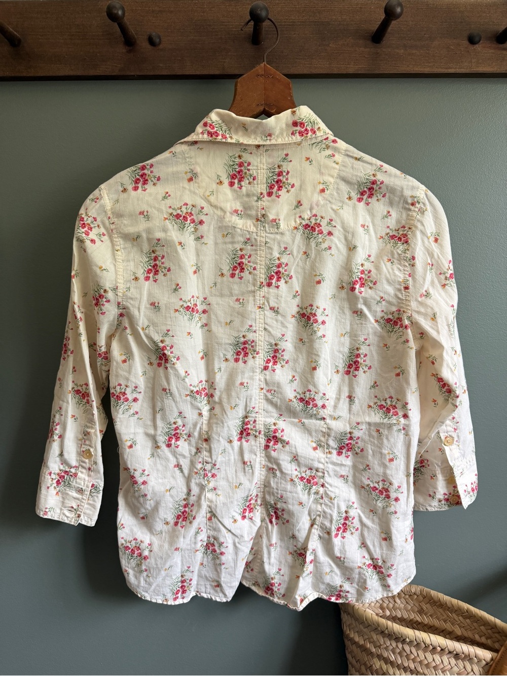 Vintage Eddie Bauer Cotton Floral button down | Size Small - Picture 5 of 6